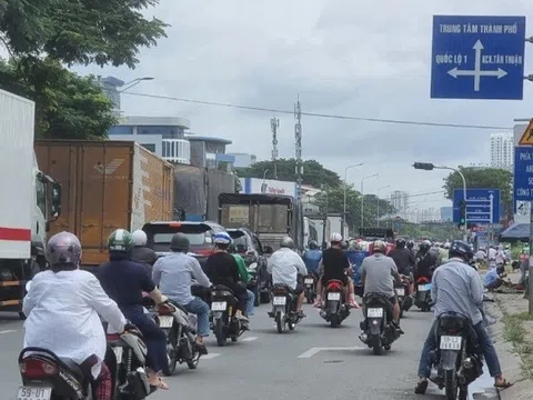 TP. HCM: Người dân chờ 'mỏi mắt' chờ hầm chui Nguyễn Hữu Thọ - Nguyễn Văn Linh