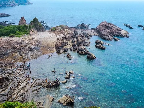 Cô Tô nói không với chai nhựa, túi nylon: Chấp nhận khó khăn để bảo vệ môi trường