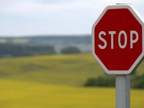 Cổ phiếu KDM chính thức "lĩnh án" đình chỉ giao dịch