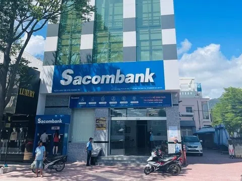 Khởi tố 4 cán bộ Phòng giao dịch Sacombank Cam Ranh