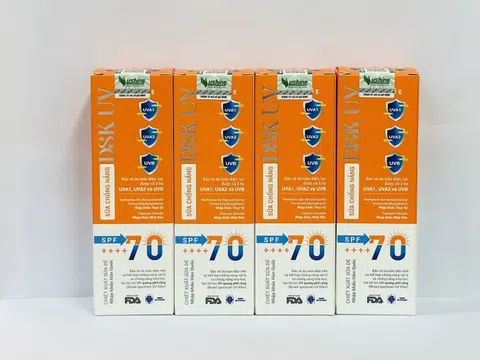 Thu hồi khẩn cấp Sữa chống nắng DSK UV và Nước rửa tay SA.AD 