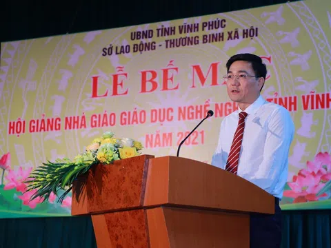 Đấu thầu tại Trường Cao đẳng Kinh tế - Kỹ thuật Vĩnh Phúc: Ai đang “làm xiếc” với tiền ngân sách?