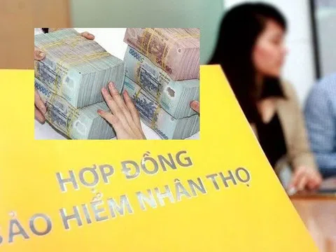 Bị siết 'bán bia kèm lạc', ngân hàng vẫn thu lợi khủng nhờ 'chiêu' ép khách mua bảo hiểm