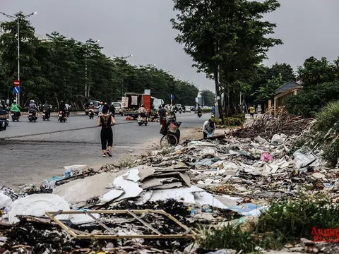 Cảnh nhếch nhác ở đại lộ nghìn tỷ giữa Thủ đô