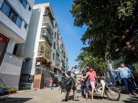 Lô E chung cư 518 Võ Văn Kiệt nghiêng, lún do móng sai kết cấu
