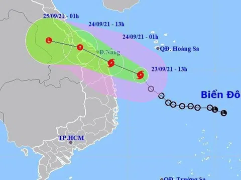 Áp thấp mạnh thành bão số 6, đổ bộ từ Thừa Thiên Huế đến Quảng Ngãi