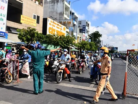 TP.HCM dự kiến tháo gỡ các chốt chặn, hàng rào trước 30-9