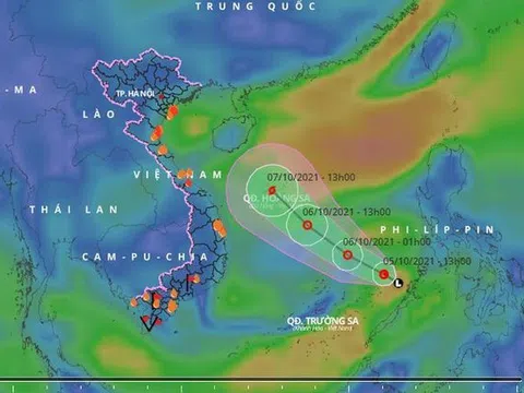 Áp thấp vào Biển Đông, trong 24-48 giờ tới có thể mạnh thành bão