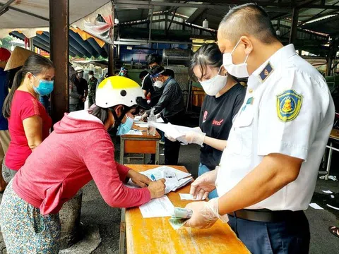 TP Hồ Chí Minh: Người dân kêu bị bỏ sót, phường lo chính sách bị lợi dụng