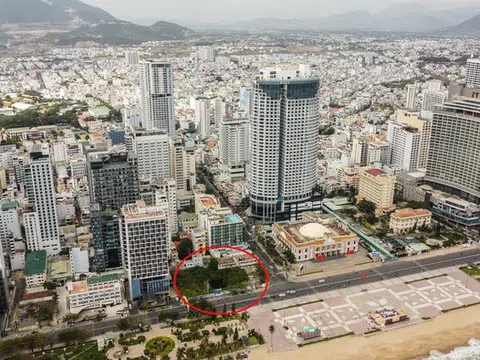 Hàng loạt khu 'đất vàng' bị bỏ hoang ở Nha Trang