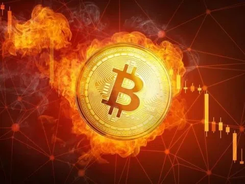 Giá Bitcoin lao dốc mạnh