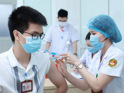 Việt Nam tiêm loại vaccine phòng COVID-19 nào cho người dưới 18 tuổi?