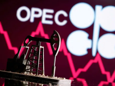 Chứng khoán Mỹ hồi mạnh, giá dầu bật tăng sau cuộc họp OPEC+