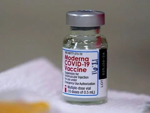 Mới nhất: Có thể tiêm mũi 2 vaccine COVID-19 Moderna cho người đã tiêm mũi 1 Pfizer hoặc AstraZeneca