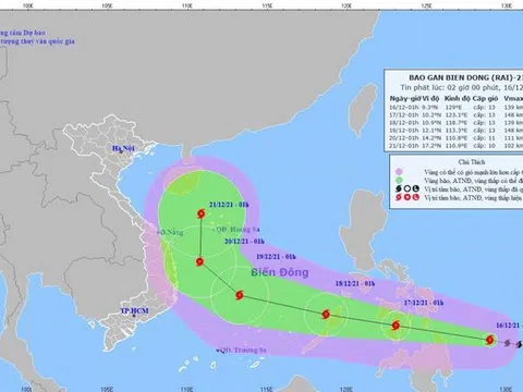 Bão RAI giật cấp 16 đang tiến vào Biển Đông