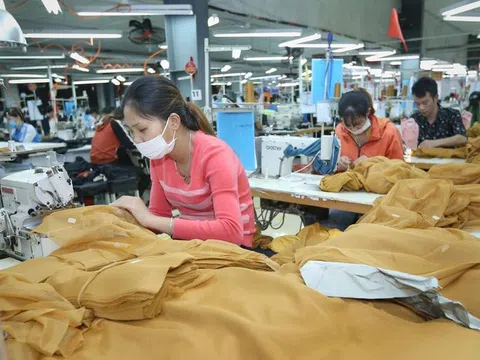 GDP 2021 thấp nhất trong một thập kỷ: Tìm động lực tăng trưởng kinh tế năm 2022