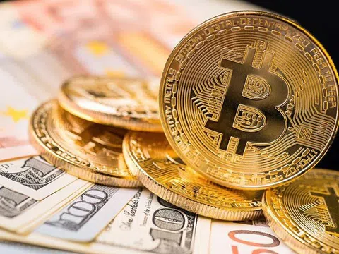 Lạm phát Mỹ tăng nóng, Bitcoin quay đầu giảm, vàng hưởng lợi