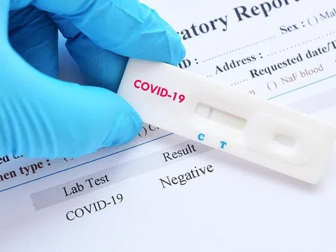 Lý do nhiều người test Covid-19 âm tính dù xuất hiện triệu chứng