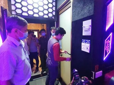 Thành phố Hồ Chí Minh hạn chế các hoạt động karaoke, bar, vũ trường ở 13 xã, phường vùng cam