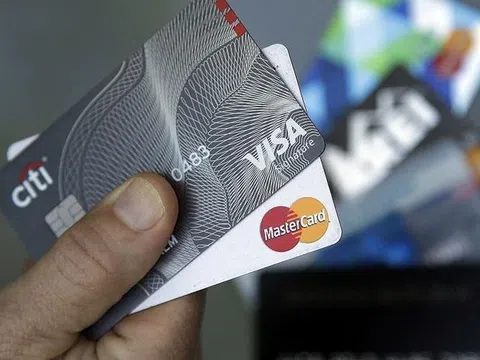 Visa, MasterCard ngừng hoạt động ở Nga vì chiến sự Ukraine