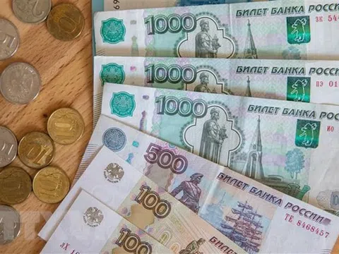 Nga lần đầu tiên trả nợ trái phiếu bằng đồng ruble