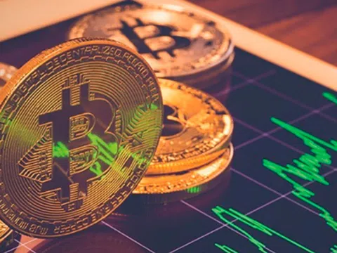 Giá Bitcoin tăng giảm bất thường