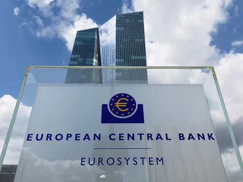 ECB tăng lãi suất 75 điểm cơ bản và công bố các điều khoản mới cho các ngân hàng châu Âu