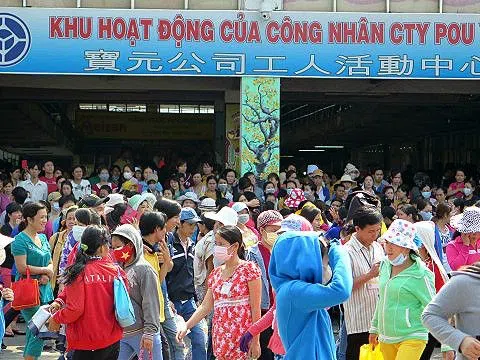 PouYuen Việt Nam cho 20.000 công nhân nghỉ luân phiên do đơn hàng sụt giảm mạnh