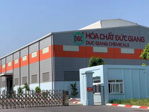 Hoá chất Đức Giang dự báo lợi nhuận năm 2023 giảm 50%, chuẩn bị khởi công dự án Nghi Sơn