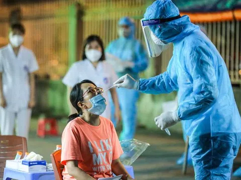 Ngày 5/5: Ca mắc COVID-19 mới tăng lên 4.305; đã tiêm hơn 1,6 triệu liều vaccine cho trẻ từ 5 - dưới 12 tuổi
