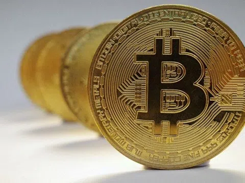 Bitcoin giảm mạnh, 129 tỷ USD 'bốc hơi' khỏi thị trường tiền số