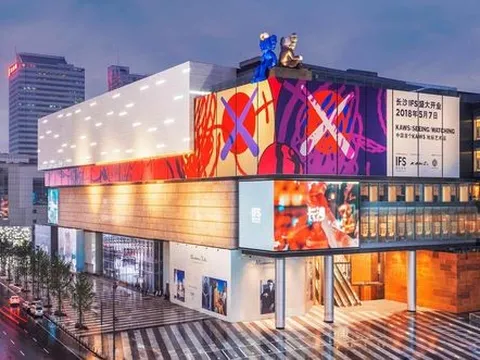 Vì sao Louis Vuitton bán túi fake?