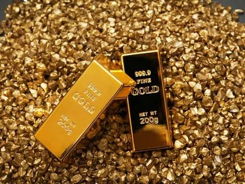 Vàng đi lùi trước dữ liệu kinh tế khả quan của Mỹ