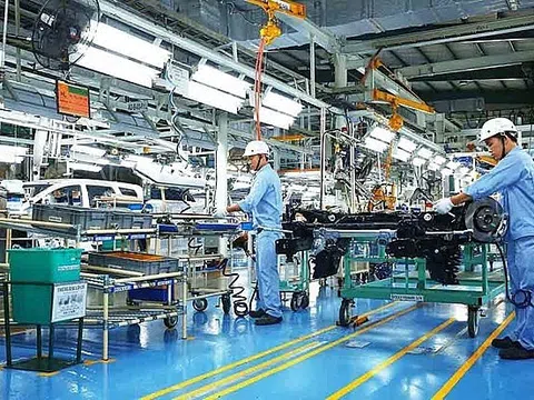 Kinh tế phục hồi mạnh mẽ, GDP quý II bứt tốc, tăng trưởng 7,72%