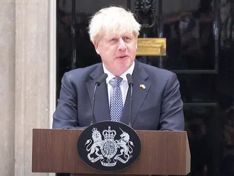 Thủ tướng Anh Boris Johnson tuyên bố từ chức