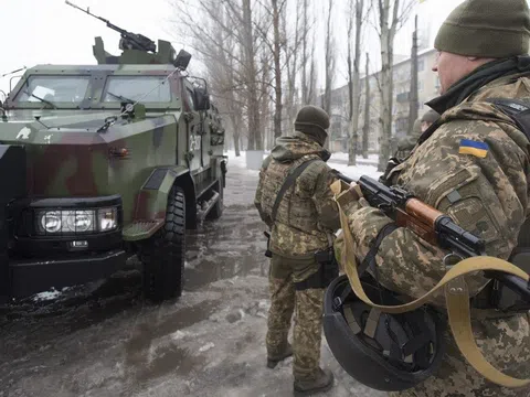 Ukraine cập nhật tình hình ở Kherson, thừa nhận 'lợi thế' của Nga tại Donbass