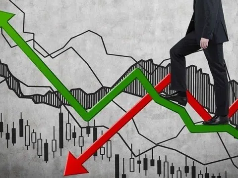 Chứng khoán ngày 15/8: Sắc xanh ngập tràn, VN-Index tăng gần 12 điểm