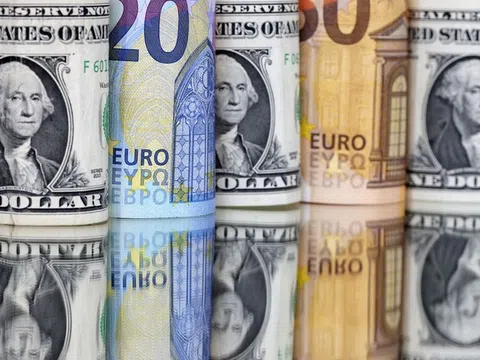 Đồng Euro tiếp tục trượt giá lần hai so với USD chỉ trong hơn 1 tháng