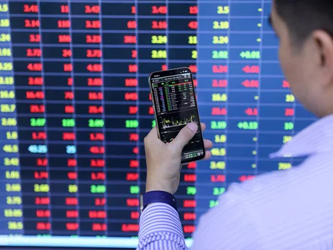 Thị trường chứng khoán có thể tiếp tục đà giảm, rủi ro ngắn hạn đang ở mức cao
