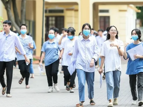 Điểm chuẩn trúng tuyển vào một số ngành gần chạm mốc 30 điểm