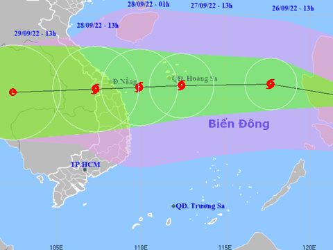 Thủ tướng: Đình hoãn các cuộc họp không cấp bách, tập trung ứng phó khẩn cấp bão Noru