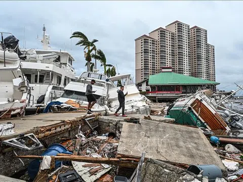 Bão Ian gây ngập lụt nghiêm trọng nhất trong 500 năm tại bang Florida, Mỹ