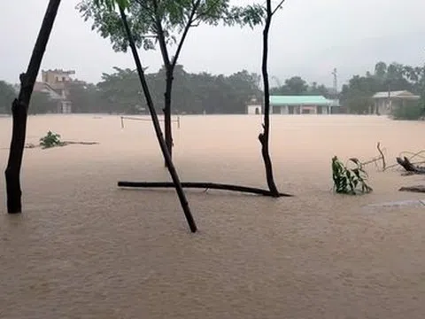 Miền Trung lại đối mặt mưa lũ, ngập úng