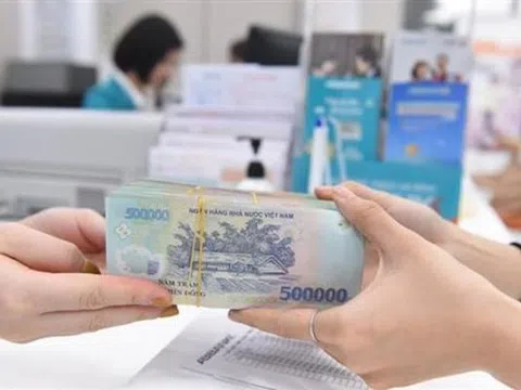 Lãi suất tiền gửi tăng vọt, chạm mốc 9,5%/năm