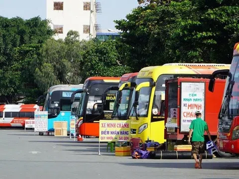 Tp.HCM dự kiến cấm xe khách vào nội đô, mạnh tay xử lý xe dù, bến cóc