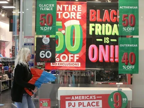 Nhiều mặt hàng khuyến mại ngày Black Friday đắt hơn ngày thường