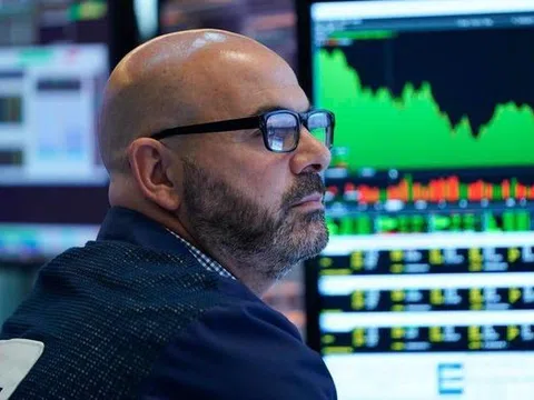 Chứng khoán Mỹ: Đà bán tháo lan rộng, Dow Jones 'bốc hơi' gần 800 điểm