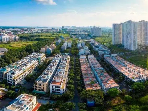 Năm 2022: BĐS từ nguy cơ 'bong bóng' sang 'suy thoái', nhiều sàn giao dịch câu kết thổi giá