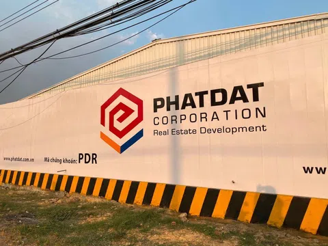 Phát Đạt Group: Nợ trái phiếu nghìn tỷ, mang cổ phiếu giảm giá đi cầm cố