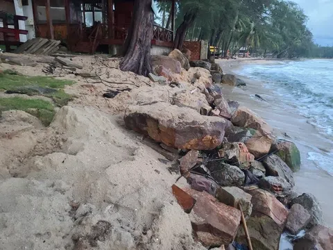 Phú Quốc, Kiên Giang: Điều gì "đứng sau" để doanh nghiệp mạnh tay "áp đảo" Bãi tắm Ông Lang?